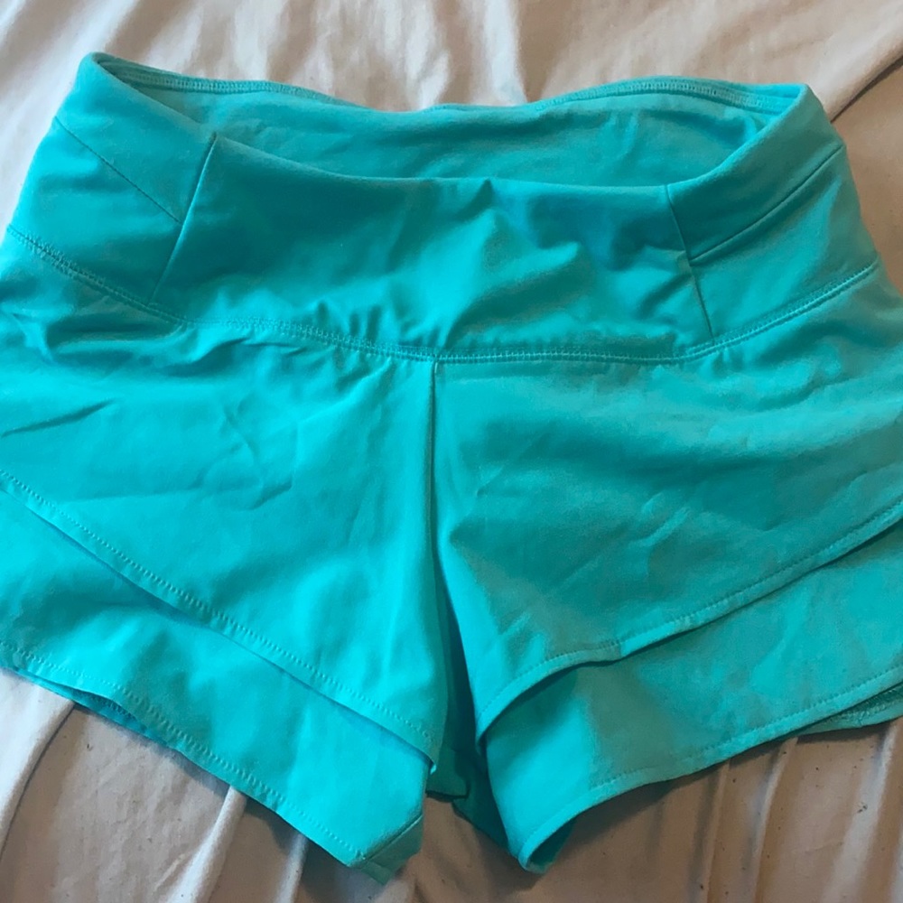 carrie shorts never worn